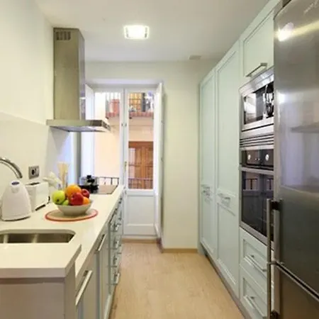 Apartment Flatsforyou Plaza Reina